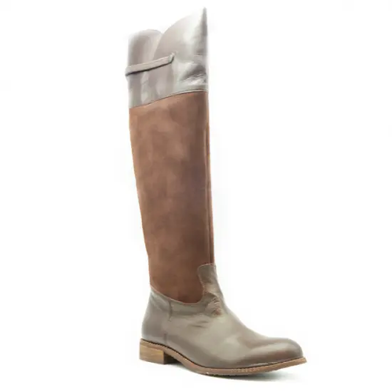 Bota alta, de piel, polisandro. Land Lady.